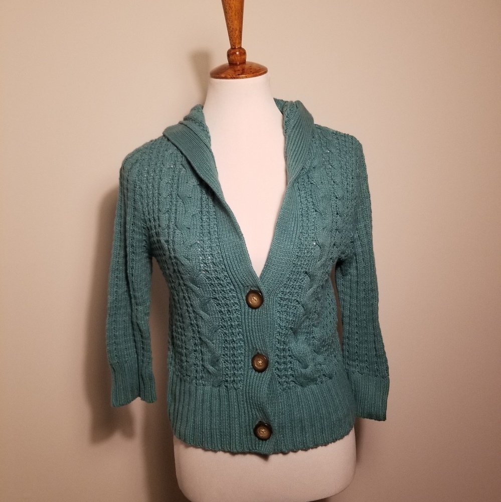 AERO Cardigan